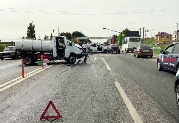 Массовое ДТП произошло на трассе между Ставрополем и аэропортом